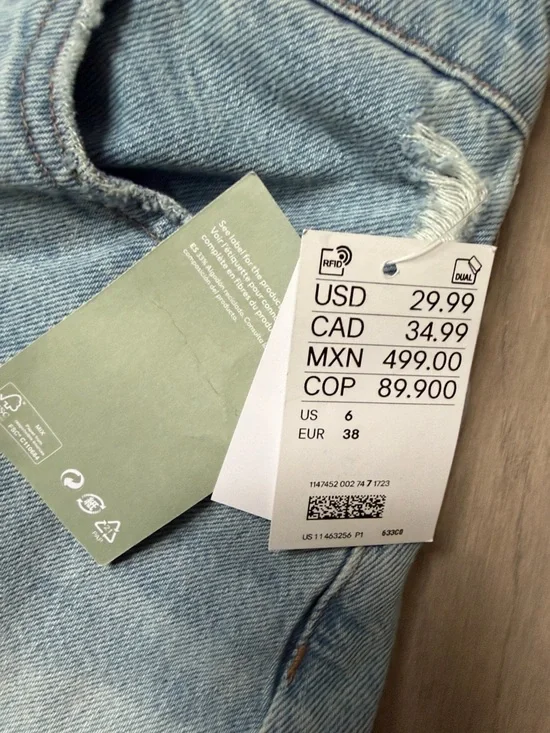 H&M Light Blue Distressed Denim Cutoff Shorts - Picture 5 of 6